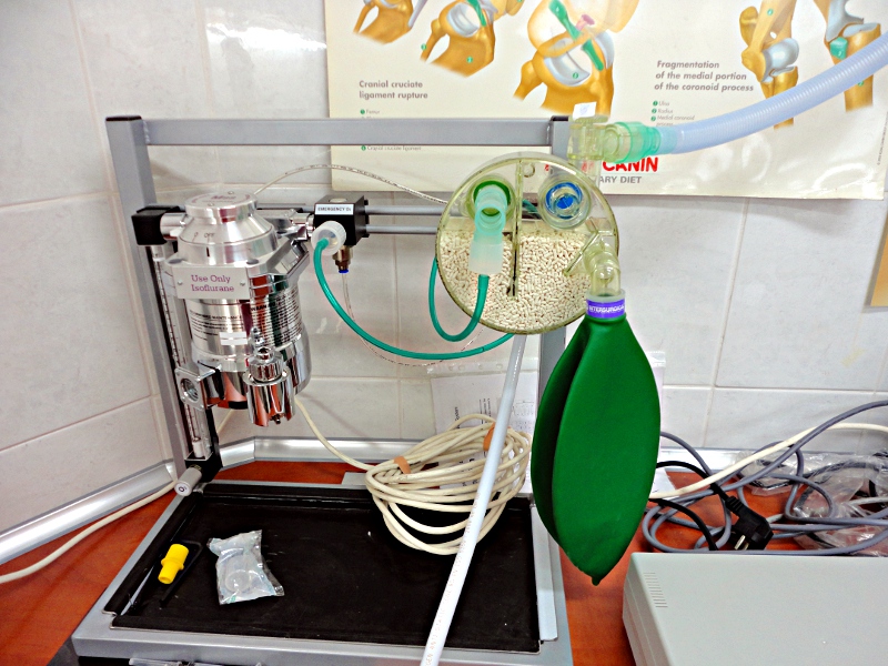 Апарат за инхалационна анестезия
